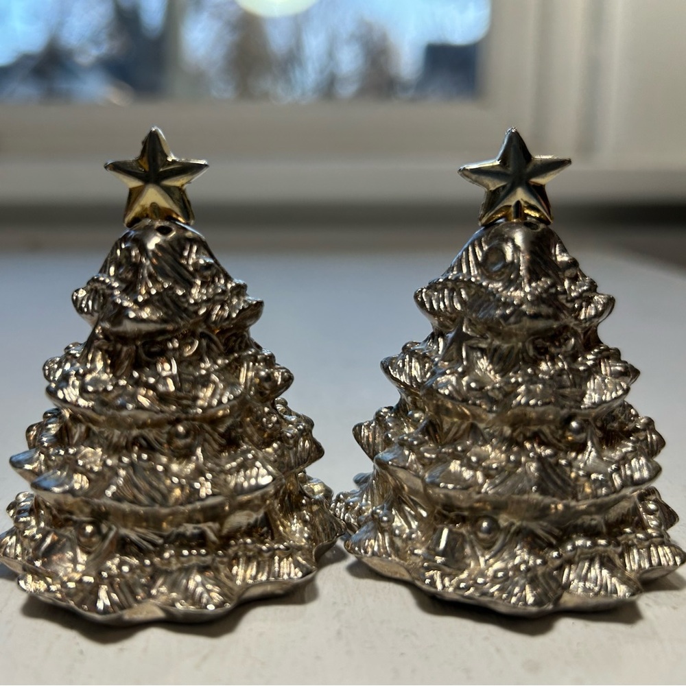 Vintage Christmas Trees salt and pepper shaker Godinger silver plated lot of two